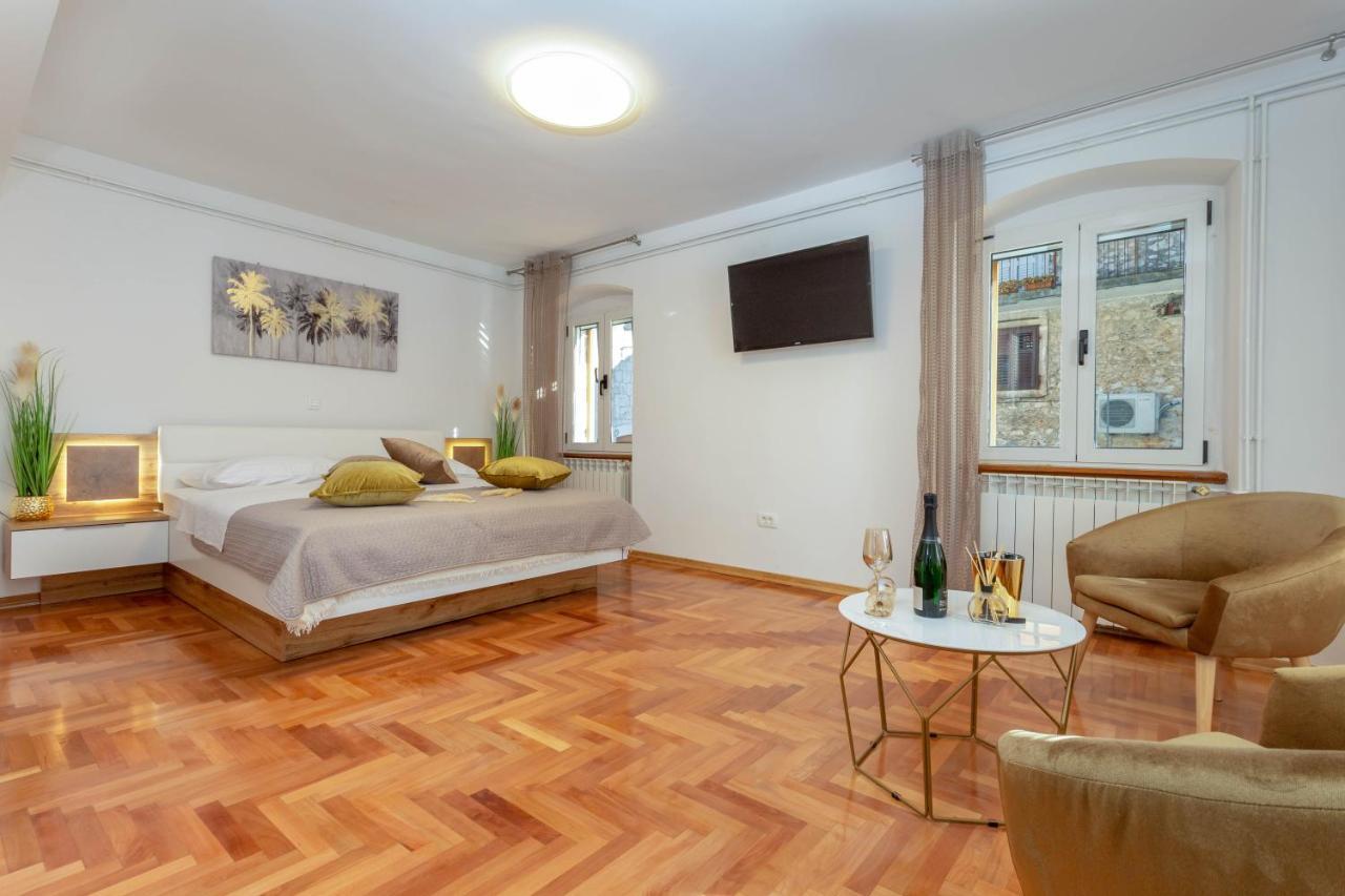 Deluxe Dreamy Room In The Center Of Hvar With Sea View Hvar Town Bagian luar foto