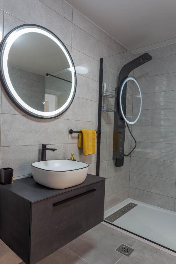 Deluxe Dreamy Room In The Center Of Hvar With Sea View Hvar Town Bagian luar foto