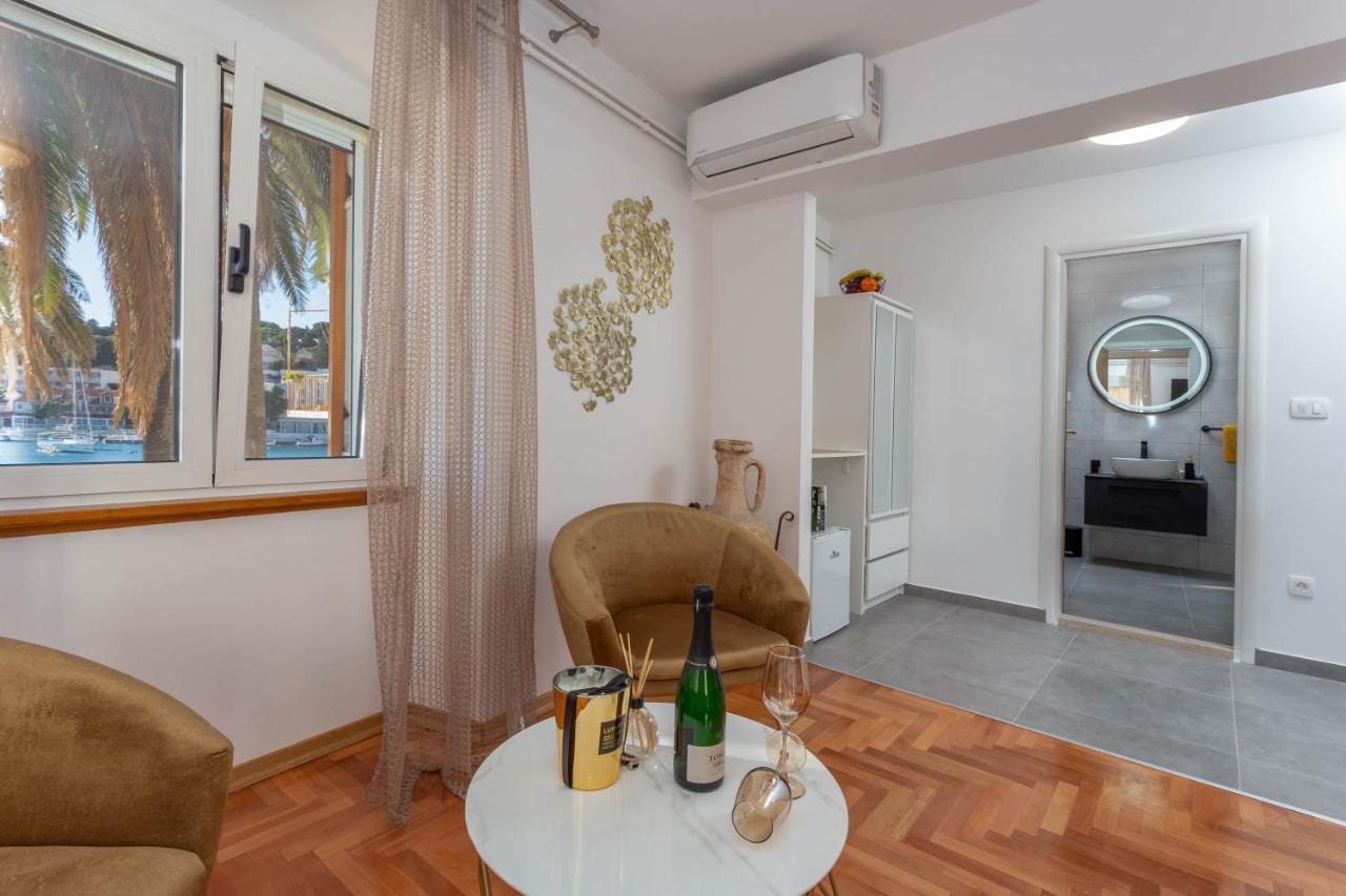 Deluxe Dreamy Room In The Center Of Hvar With Sea View Hvar Town Bagian luar foto
