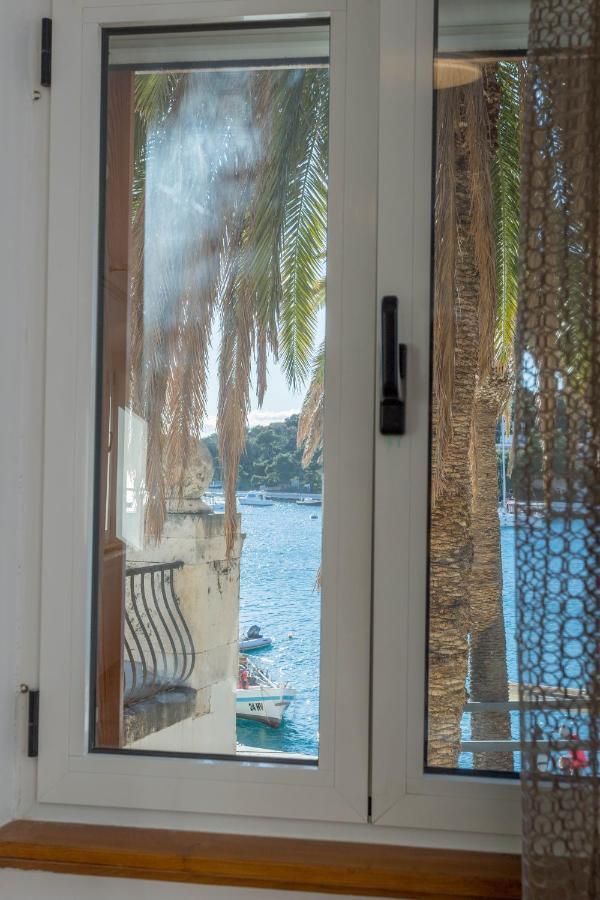 Deluxe Dreamy Room In The Center Of Hvar With Sea View Hvar Town Bagian luar foto